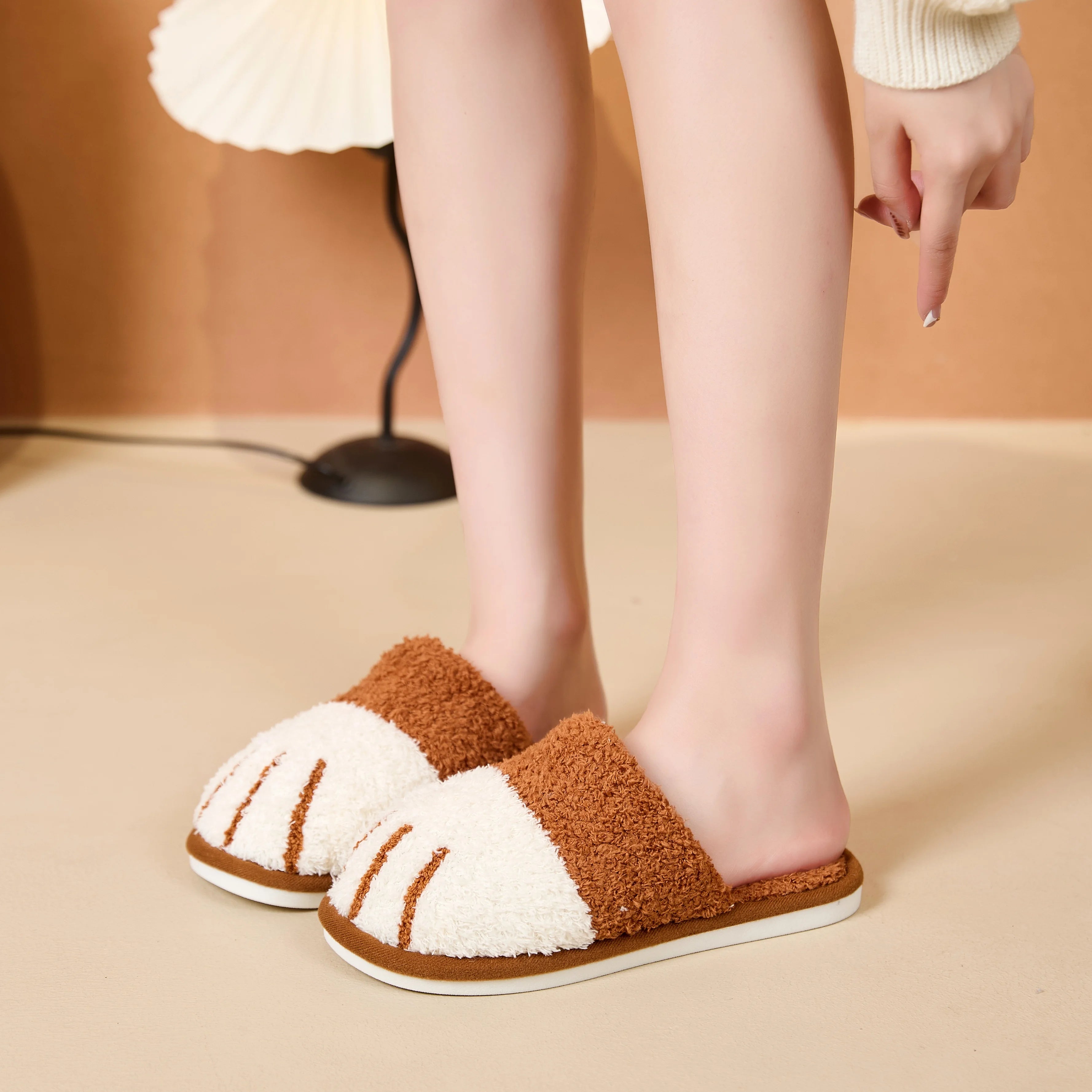 Unisex warm cat paw slippers for home