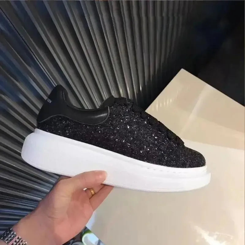 Unisex Flats Elegant Skateboard Shoes White Sneakers