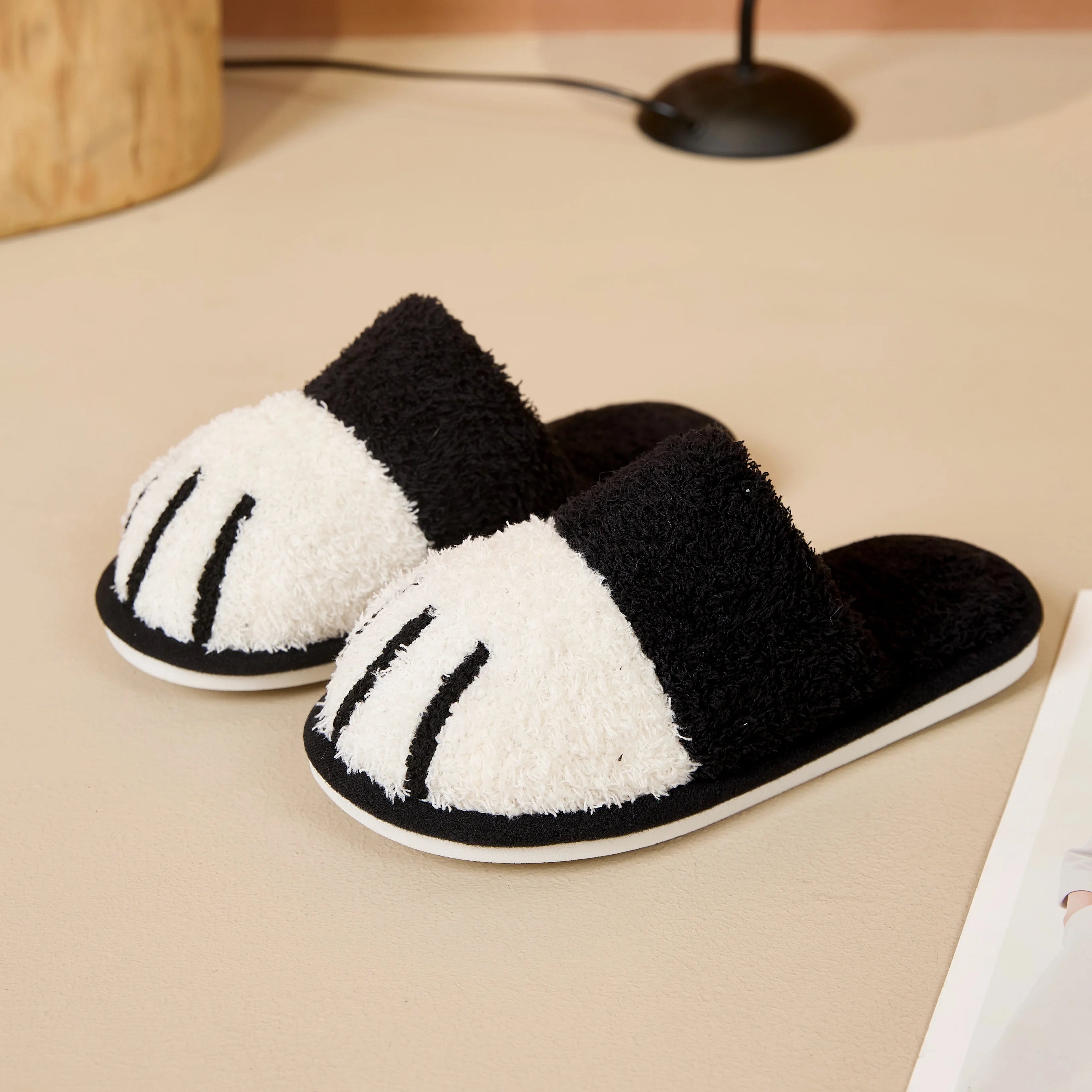 Unisex warm cat paw slippers for home