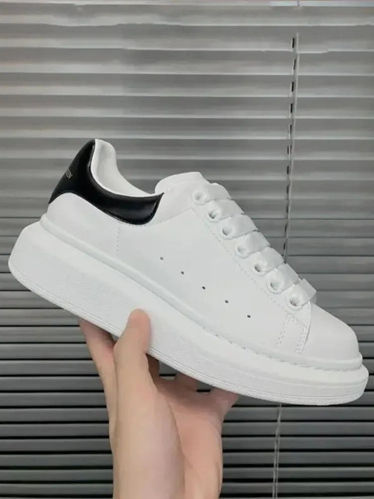 Unisex Flats Elegant Skateboard Shoes White Sneakers